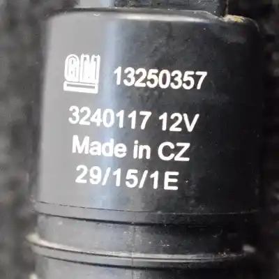 Pièce détachée automobile d'occasion pompe d'eau de nettoyage du pare brise pour opel mokka / mokka x (2012-..) off-road références oem iam 13250357  