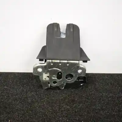 Pièce détachée automobile d'occasion COFFRE / SERRURE DE PORTE pour AUDI Q5 (8RB)  Références OEM IAM 8R0827505  