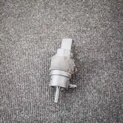 Автозапчастина б/у ЧИСТИТИ НАСОС для AUDI A6 4G2, C7, 4GC  Посилання на OEM IAM 8K5955647  
