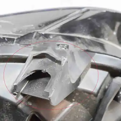 Second-hand car spare part right headlight for tesla model 3 (2018-..) sedan oem iam references 1077380-00-c  