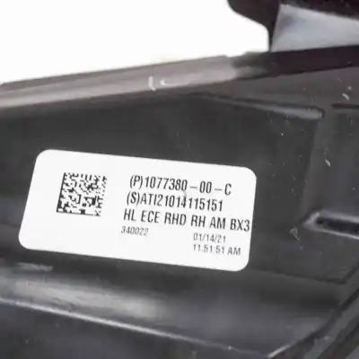 Second-hand car spare part right headlight for tesla model 3 (2018-..) sedan oem iam references 1077380-00-c  