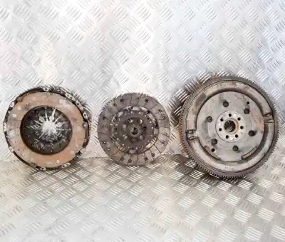 Pezzo di ricambio per auto di seconda mano kit frizione per dacia duster (2010-2018) riferimenti oem iam 302052316r301016948r  
