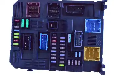 Pezzo di ricambio per auto di seconda mano modulo comfort per opel mokka (2020-..) off-road riferimenti oem iam 9832881080  