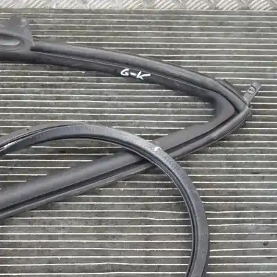 Second-hand car spare part rubber door seal for tesla model s (2012-..) hatchback oem iam references   