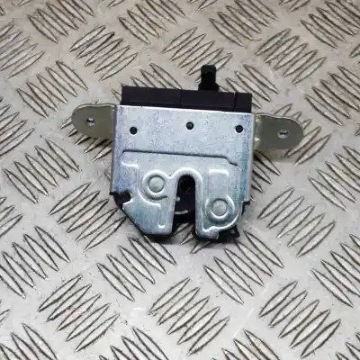 Автозапчастина б/у ЗАМОК БАГАЖНИКА / ВОРОТ для OPEL CORSA E (X15)  Посилання на OEM IAM 39021416  