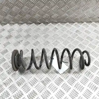 Peça sobressalente para automóvel em segunda mão MOLA DE SUSPENSÃO por VOLKSWAGEN T-ROC A11  Referências OEM IAM 5Q0511121BD  
