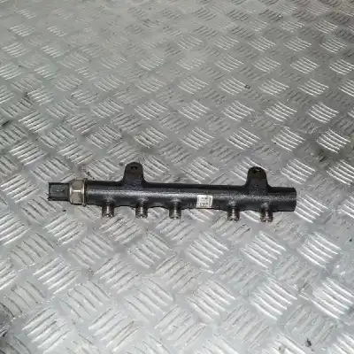 İkinci el araba yedek parçası ENJEKTÖR RAMPASI için CITROEN C3 II  OEM IAM referansları 9685297580  
