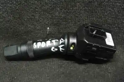 Peça sobressalente para automóvel em segunda mão COMUTADOR DE LIMPA VIDROS por KIA SPORTAGE SL  Referências OEM IAM 93420-2Y660  
