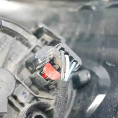 Second-hand car spare part left tailgate light for opel corsa e (x15) 1.4 turbo (08, 68) oem iam references 39068622  