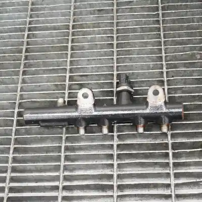 Автозапчасти б/у РАМПА ИНЖЕКТОРА за RENAULT CLIO IV BH_  ссылки OEM IAM 8201157327,175215346R,8201232985  