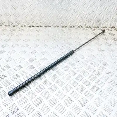 Pièce détachée automobile d'occasion VÉRIN DE CAPOT pour SKODA SUPERB II 3T4  Références OEM IAM 3T082335901S  