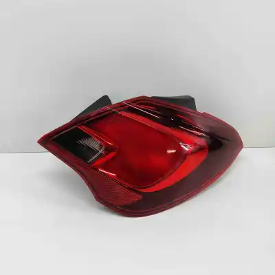 Автозапчасти б/у ПРАВЫЙ ЗАДНИЙ ФОНАРЬ за OPEL CORSA E (X15)  ссылки OEM IAM 39068623,460034366  