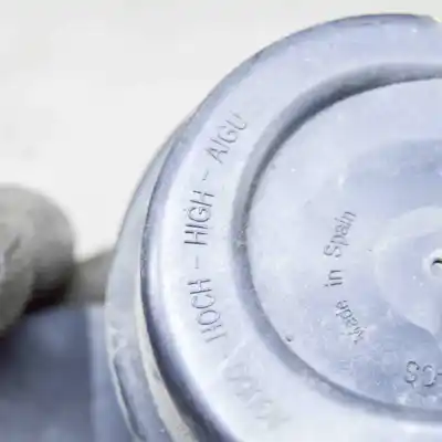 Автозапчасти б/у рог за audi a6 4f2, c6 (2004-2011) ссылки oem iam 4f0951221,4f0951229  