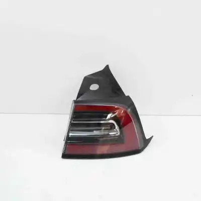 Second-hand car spare part RIGHT TAILGATE LIGHT for TESLA MODEL 3  OEM IAM references 1077398-97-F  