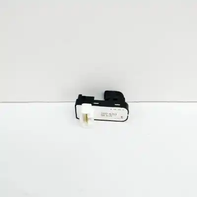Peça sobressalente para automóvel em segunda mão botão / interruptor elevador vidro traseiro esquerdo por mazda cx-3 dk (2015-..) off-road referências oem iam d09h-66-370  