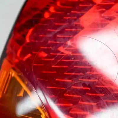 Second-hand car spare part right tailgate light for nissan note e11, ne11 (2005-2012) oem iam references 220-16752  