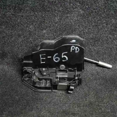 Peça sobressalente para automóvel em segunda mão FECHADURA DA PORTA TRASEIRA DIREITA por BMW 5 E60  Referências OEM IAM 7167076  