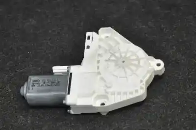 İkinci el araba yedek parçası SAG ÖN CAM MOTORU için PORSCHE CAYENNE 92A  OEM IAM referansları 8K0959802B  