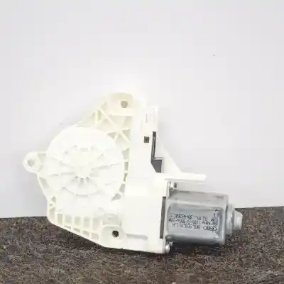 Автозапчастина б/у ДВИГ СКЛА ЗАДНЕ ЛІВО для AUDI Q5 (8RB)  Посилання на OEM IAM 8K0959811A  