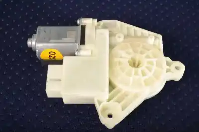 Gebrauchtes Autoersatzteil FENSTERMOTOR HINTEN RECHTS zum VOLKSWAGEN PASSAT VARIANT B8 3G5  OEM-IAM-Referenzen 5Q0959811E  