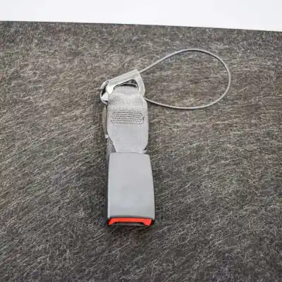 Peça sobressalente para automóvel em segunda mão chicote / encaixe cinto segurança traseiro central por opel corsa e (x15) 1.4 turbo (08, 68) referências oem iam 1342773713427758  