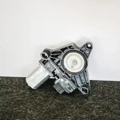 Pièce détachée automobile d'occasion MOTEUR LÈVE VITRE ARRIÈRE DROITE pour MERCEDES-BENZ E W213  Références OEM IAM A2139060602  