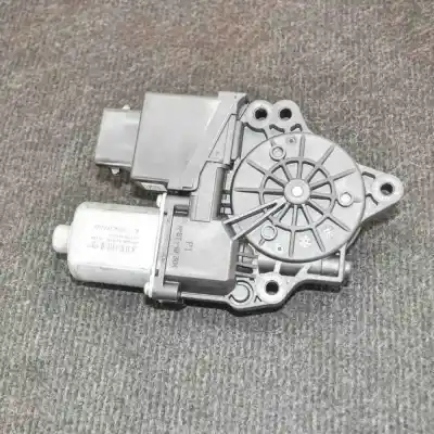 Second-hand car spare part left front window motor for kia cee\´d jd (2012-2018) oem iam references 82450-a2010  