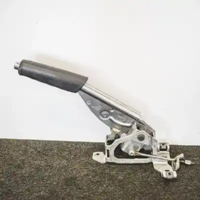 Pièce détachée automobile d'occasion LEVIER DE FREIN A MAIN pour SKODA YETI 5L  Références OEM IAM 1Z2711303C  