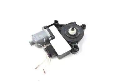 Pièce détachée automobile d'occasion MOTEUR LÈVE VITRE ARRIÈRE DROITE pour VOLKSWAGEN GOLF VII 5G1, BQ1, BE1, BE2  Références OEM IAM 0130822694,5Q0959812D  