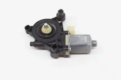 Pièce détachée automobile d'occasion MOTEUR LÈVE VITRE AVANT DROIT pour SKODA KAROQ NU7  Références OEM IAM 0130822716,E850202100,5Q0959802B  