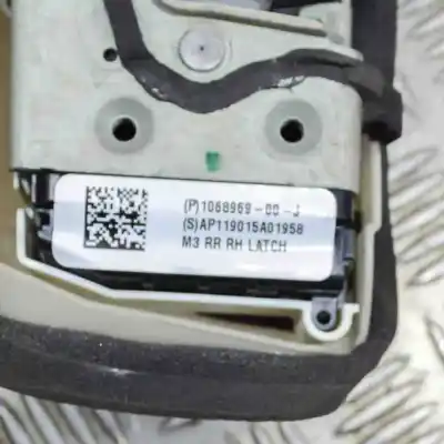 Second-hand car spare part rear right door lock for tesla model 3 (2018-..) sedan oem iam references 45221273,1068969-00-j  