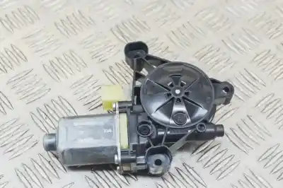 Pièce détachée automobile d'occasion MOTEUR LÈVE VITRE AVANT DROIT pour SKODA OCTAVIA III 5E3  Références OEM IAM 5Q0959802B,0130822716,E850202100  