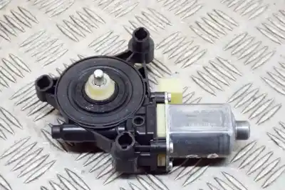 Pièce détachée automobile d'occasion MOTEUR LÈVE VITRE AVANT DROIT pour PORSCHE MACAN 95B  Références OEM IAM 5Q0959802B,S850202100,0130822716  
