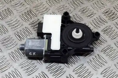 Tweedehands auto-onderdeel LINKER RUIT MOTOR ACHTER voor SKODA KAROQ NU7  OEM IAM-referenties 0130822725,5Q0959407A,E-850202015  