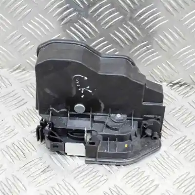 Second-hand car spare part REAR LEFT DOOR LOCK for BMW 3 F30, F80  OEM IAM references 7202147  