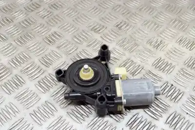 Peça sobressalente para automóvel em segunda mão MOTOR ELEVADOR VIDRO DIANTEIRO DIREITO por VOLKSWAGEN GOLF VII 5G1, BQ1, BE1, BE2  Referências OEM IAM 5Q0959802C,0130822076  