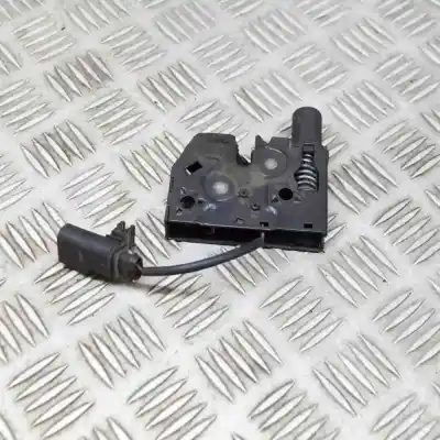 Автозапчастина б/у ЗАМОК КАПОТА для AUDI Q3 8U  Посилання на OEM IAM 8U0823509  