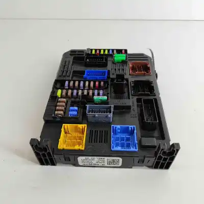 Peça sobressalente para automóvel em segunda mão caixa de fusíveis e relés por opel mokka (2020-..) off-road referências oem iam 9832881080  