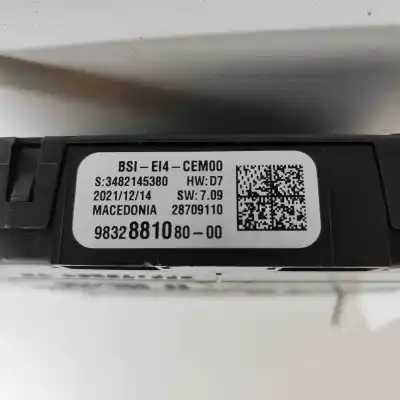 Peça sobressalente para automóvel em segunda mão caixa de fusíveis e relés por opel mokka (2020-..) off-road referências oem iam 9832881080  