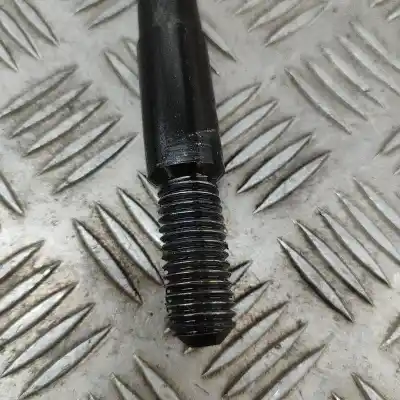 Second-hand car spare part trailer hitch for tesla model y (2019-..) off-road oem iam references 1077570-42-c  