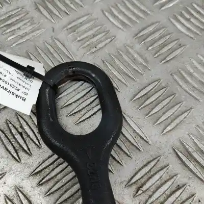 Second-hand car spare part trailer hitch for tesla model y (2019-..) off-road oem iam references 1077570-42-c  