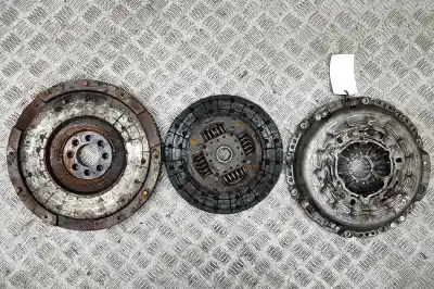 Second-hand car spare part CLUTCH KIT for TOYOTA HILUX VII PICK-UP (_N1_, _N2_, _N3_)  OEM IAM references 13405-0E030,31001-0K010,31210-0K360,31250-0K360  