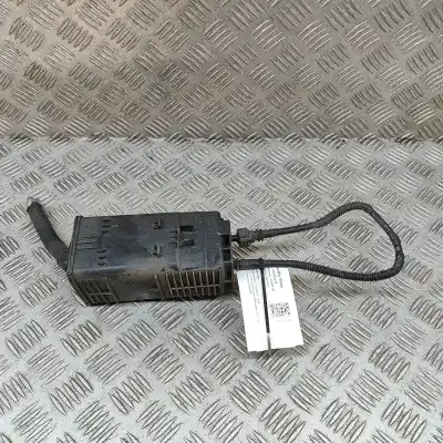 İkinci el araba yedek parçası AKTIF KARBON FILTRESI için PEUGEOT 2008  OEM IAM referansları 7640163AA  