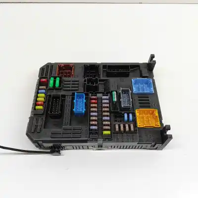 Second-hand car spare part FUSE BOX UNIT for PEUGEOT 3008 II SUV  OEM IAM references 9832880680  
