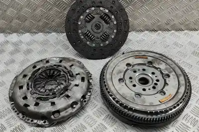 Автозапчасти б/у КОМПЛЕКТ СЦЕПЛЕНИЯ за FORD TRANSIT CUSTOM  ссылки OEM IAM 326009010,126007710,415056210  