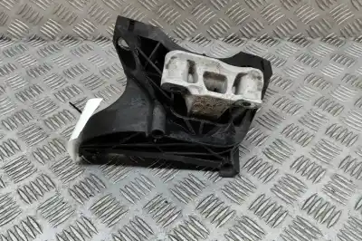 Second-hand car spare part RIGHT ENGINE SUPPORT for PEUGEOT 3008 SUV  OEM IAM references 9820499380  