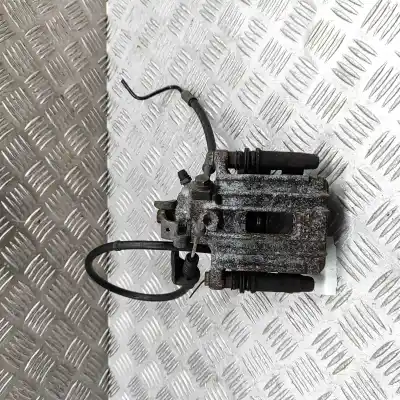 Автозапчастина б/у ЗАДНІЙ правий гальмівний супорт для AUDI A1 8X1, 8XK  Посилання на OEM IAM 6R0615424  