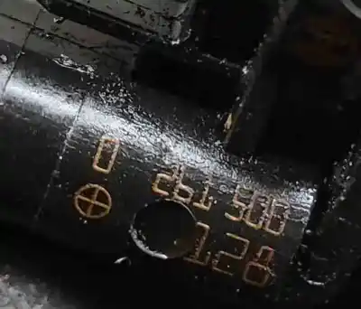 Peça sobressalente para automóvel em segunda mão injetor por ford focus iii (2010-2020) referências oem iam cm5g-9f593-fa,0261500128  