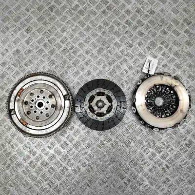 Peça sobressalente para automóvel em segunda mão kit de embreagem por ford transit custom (2012-..) commercial referências oem iam gk21-7550-ba,gk21-7563-ba,kk21-6477-ab  