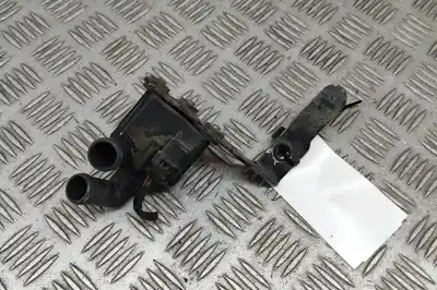 Piesă de schimb auto la mâna a doua POMPA DE APA pentru VOLKSWAGEN GOLF VI 5K1  Referințe OEM IAM 5N0965561  